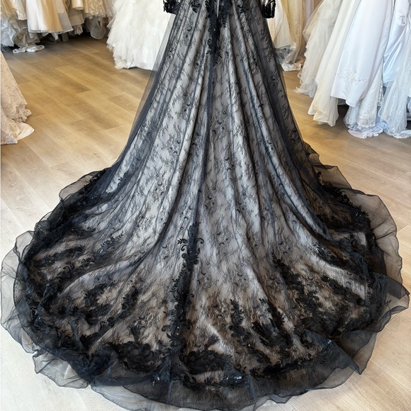 Maggie Sottero Black Lace Wedding Dress - Picture 9 of 11